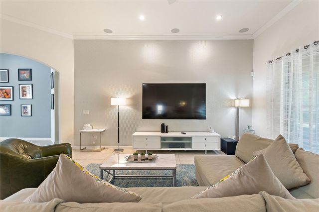 4067 OAKTREE DRIVE, Davenport, FL 33837