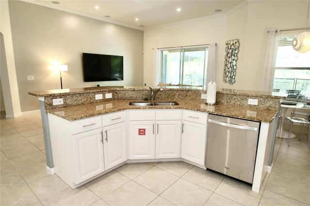 4067 OAKTREE DRIVE, Davenport, FL 33837