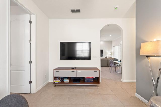 4067 OAKTREE DRIVE, Davenport, FL 33837