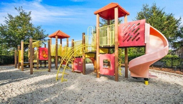 4067 OAKTREE DRIVE, Davenport, FL 33837