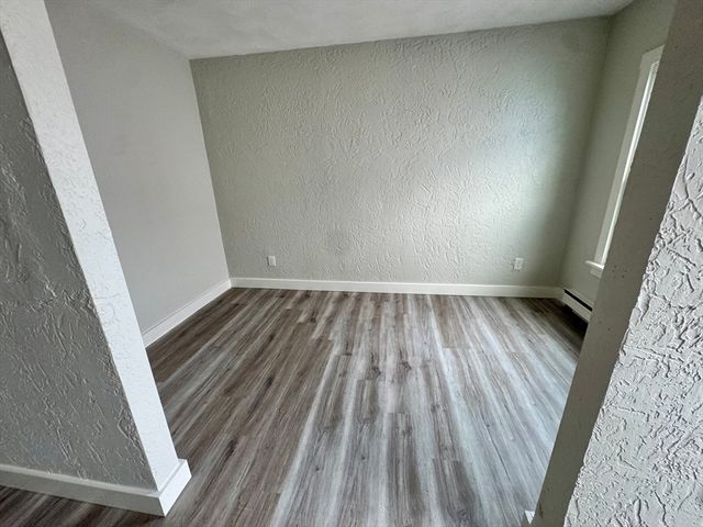186 Marion 3, Boston, MA 02128