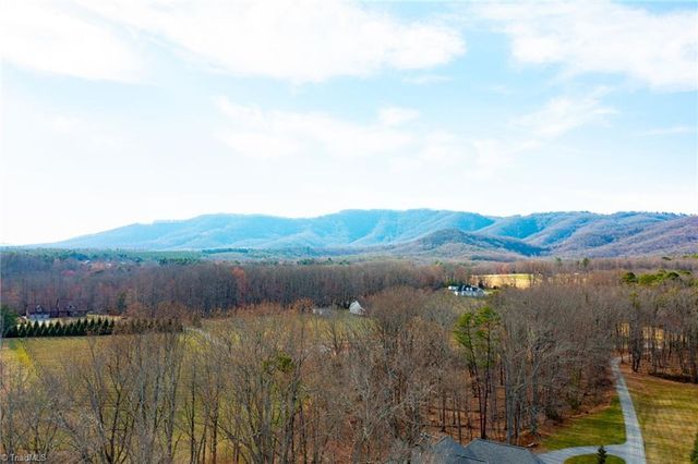 251 Devotion Farm Way, Thurmond, NC 28683