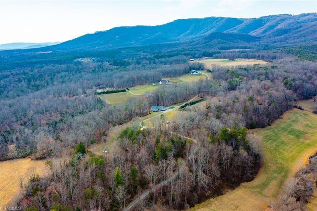 251 Devotion Farm Way, Thurmond, NC 28683