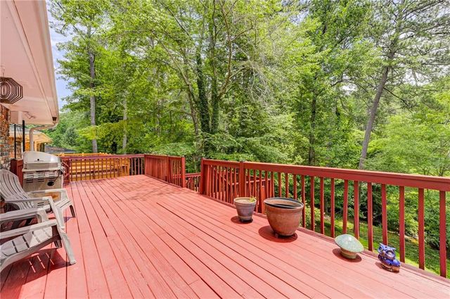 2423 Woodacres Road NE, Atlanta, GA 30345