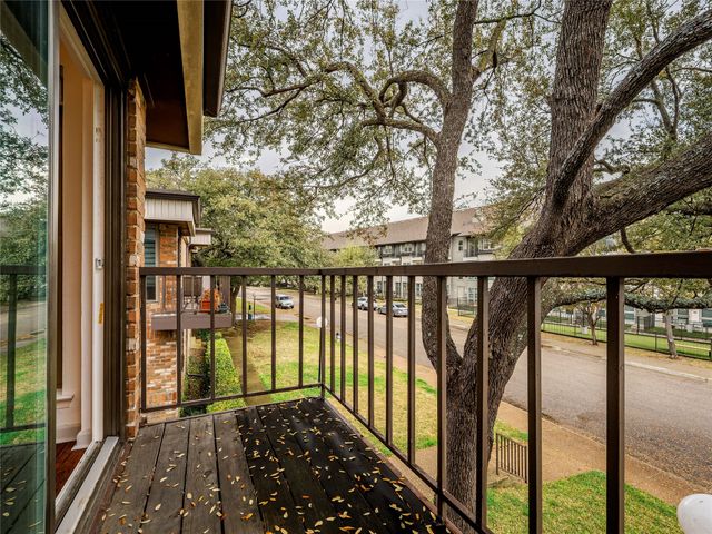6036 Birchbrook Drive 226, Dallas, TX 75206