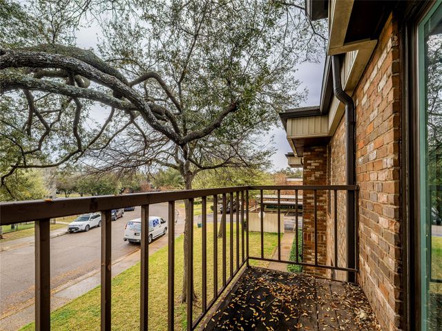 6036 Birchbrook Drive 226, Dallas, TX 75206