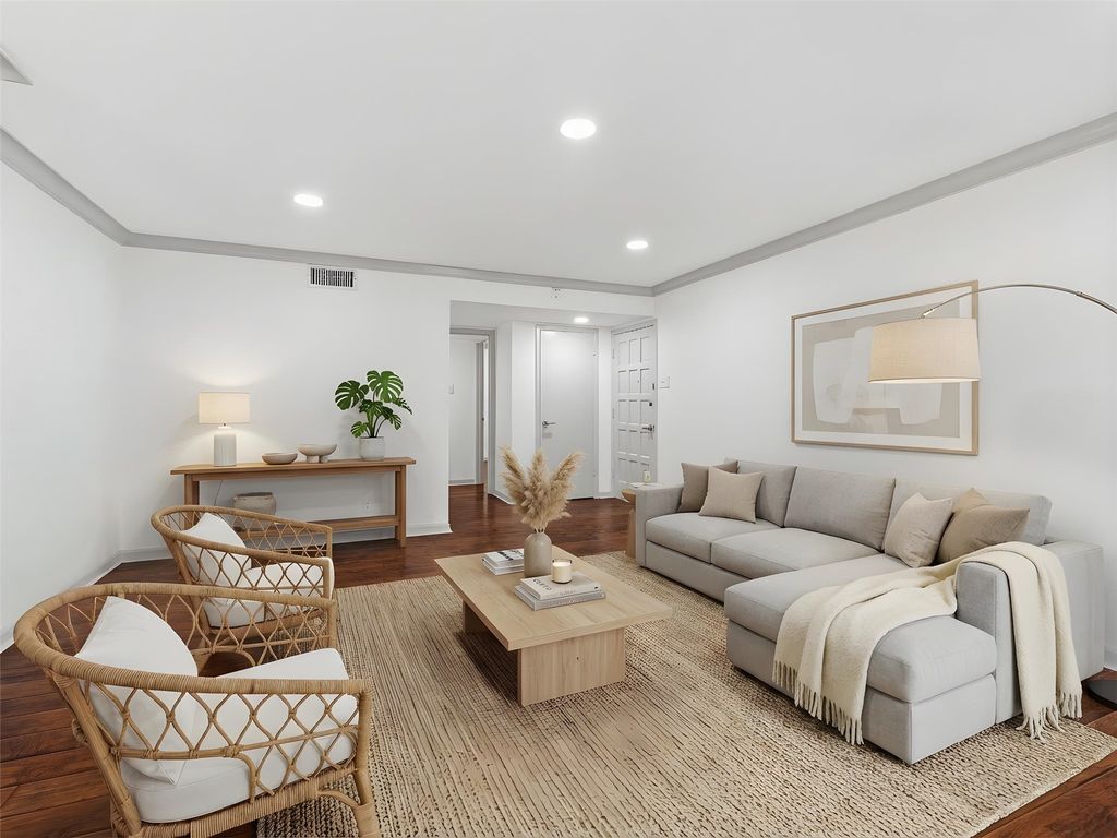 6036 Birchbrook Drive 226, Dallas, TX 75206