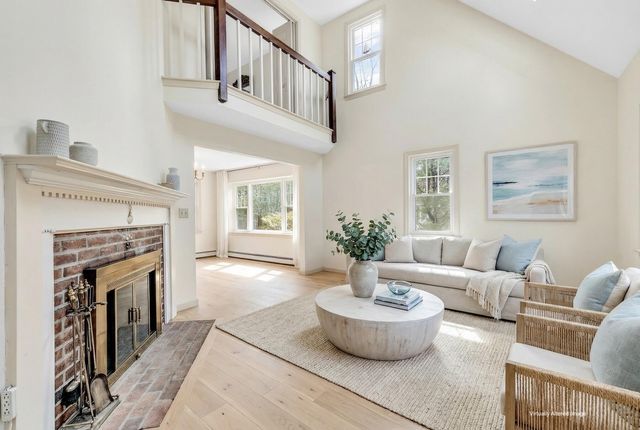 5 Briar Patch Road, Osterville, MA 02655