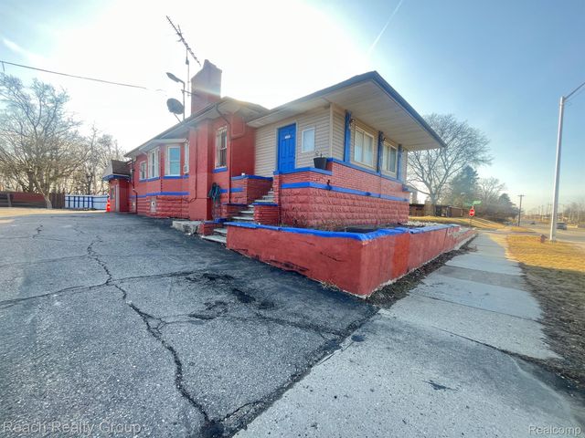 22755 GRAND RIVER Avenue, Detroit, MI 48219