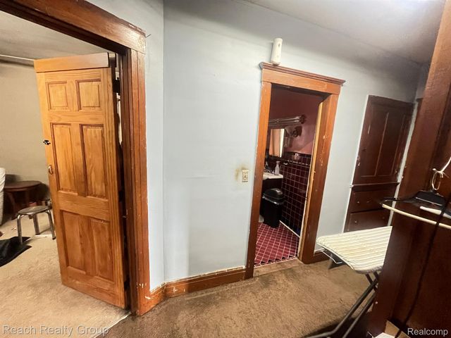 22755 GRAND RIVER Avenue, Detroit, MI 48219