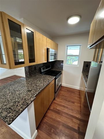 427 Santander Ave 404, Coral Gables, FL 33134