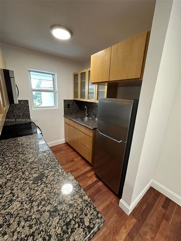 427 Santander Ave 404, Coral Gables, FL 33134