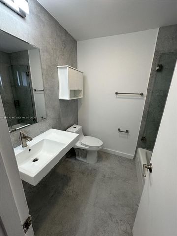 427 Santander Ave 404, Coral Gables, FL 33134