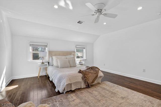 46 Elmwood Pl, Millburn Twp., NJ 07078