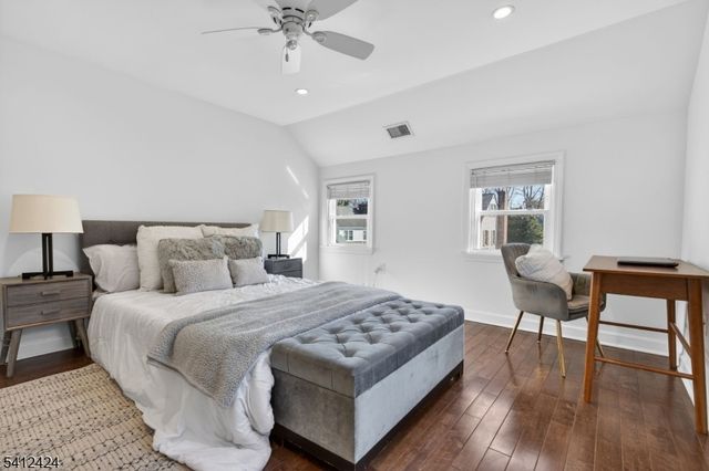 46 Elmwood Pl, Millburn Twp., NJ 07078