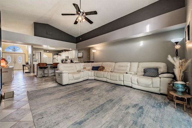 1813 DOCKSIDE DRIVE, Valrico, FL 33594