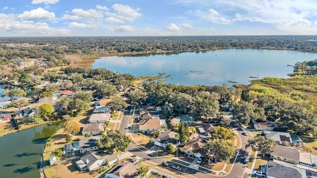 1813 DOCKSIDE DRIVE, Valrico, FL 33594