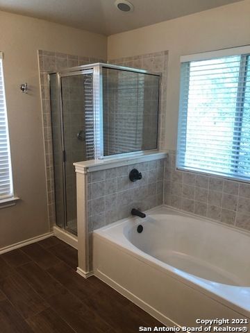 983 CALICO GDN, San Antonio, TX 78260