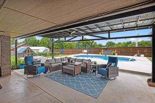 2403 County Road 1196, Tuttle, OK 73089