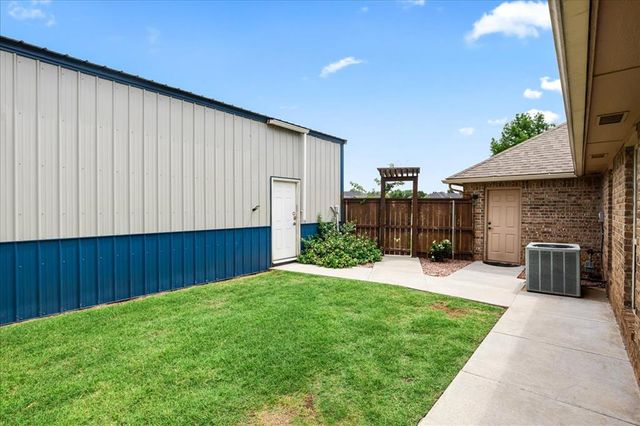 2403 County Road 1196, Tuttle, OK 73089