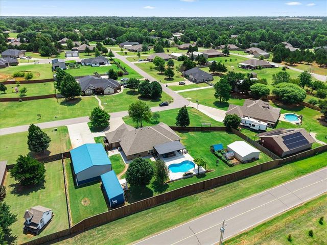 2403 County Road 1196, Tuttle, OK 73089
