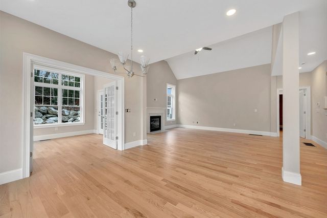 4 Weber Farm Road 4, Wrentham, MA 02093