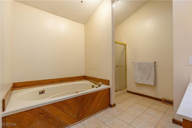 4057 Bramshaw Road NW, Canton, OH 44718