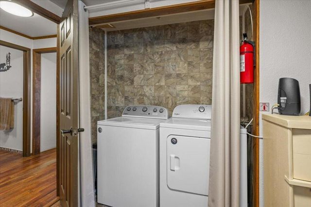 140 Highland Lane, Sugarloaf, CA 92386