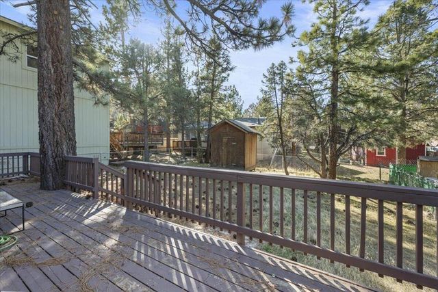 140 Highland Lane, Sugarloaf, CA 92386