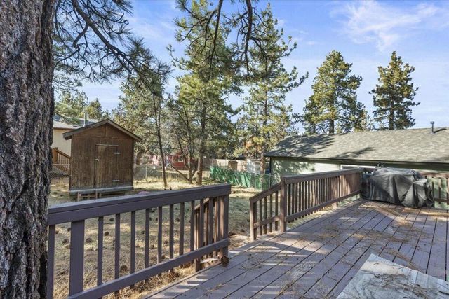 140 Highland Lane, Sugarloaf, CA 92386