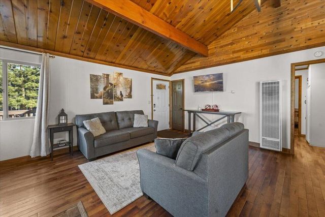 140 Highland Lane, Sugarloaf, CA 92386