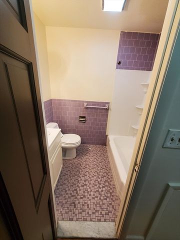 200 Central St 12, Stoneham, MA 02180