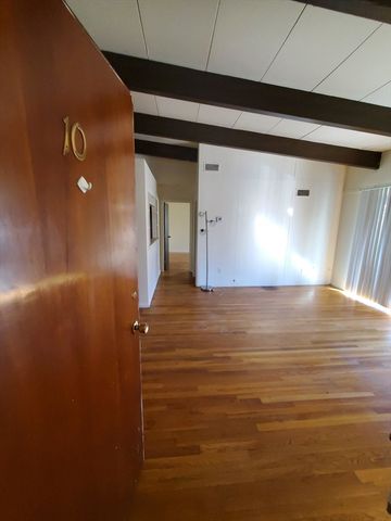 200 Central St 12, Stoneham, MA 02180