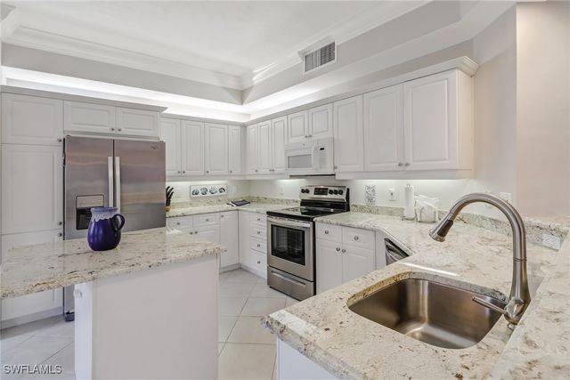 450 Bayfront PL 4304, Naples, FL 34102