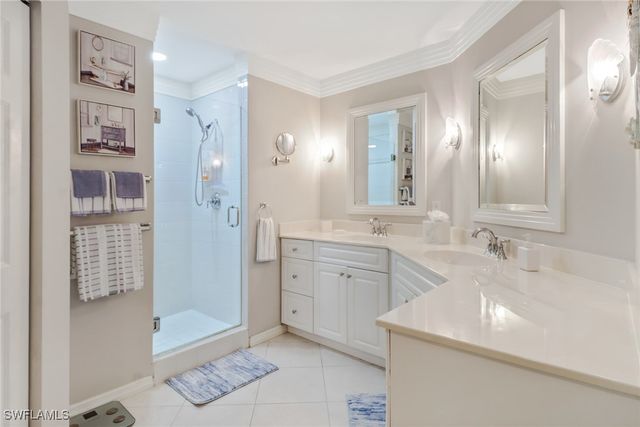 450 Bayfront PL 4304, Naples, FL 34102