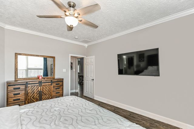 322 Spencer Landing W, La Porte, TX 77571