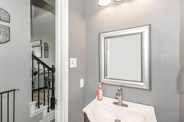 322 Spencer Landing W, La Porte, TX 77571