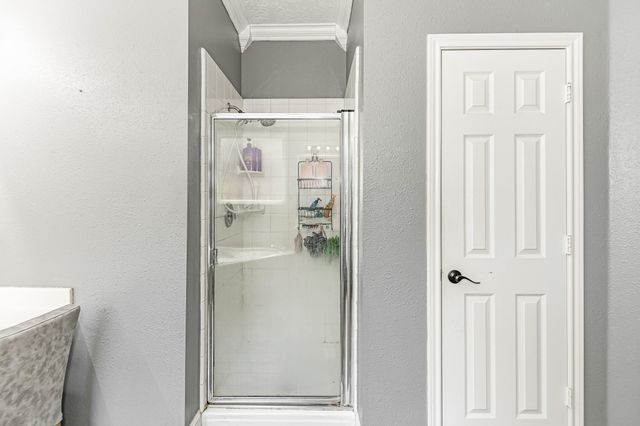 322 Spencer Landing W, La Porte, TX 77571