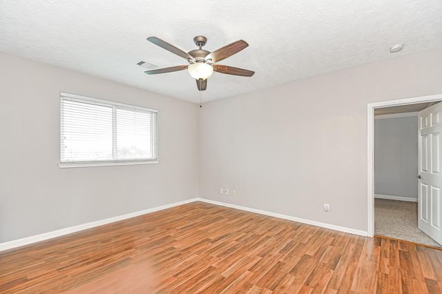 322 Spencer Landing W, La Porte, TX 77571