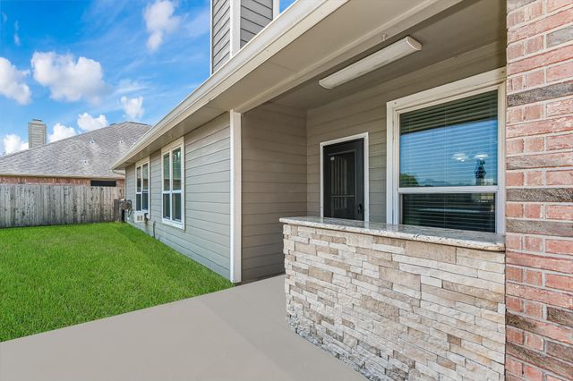 322 Spencer Landing W, La Porte, TX 77571