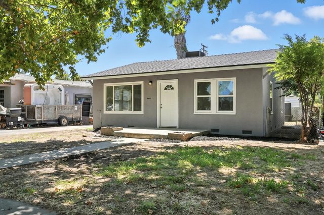338 Yosemite Ave, Modesto, CA 95351