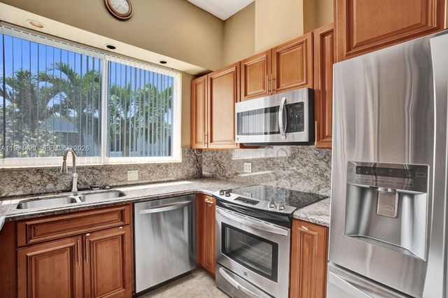 1578 S Ocean Ln 214, Fort Lauderdale, FL 33316