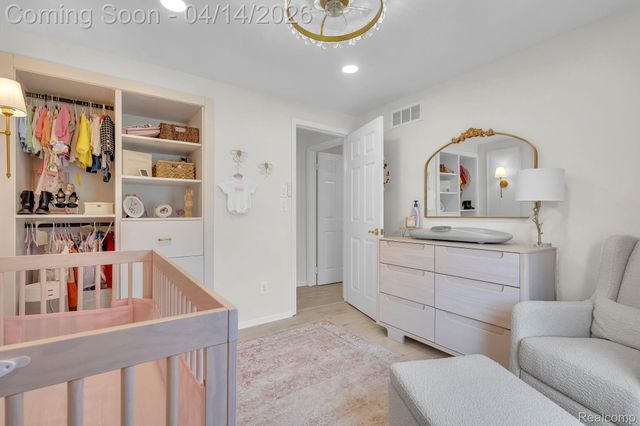 14549 Riverside Street, Livonia, MI 48154