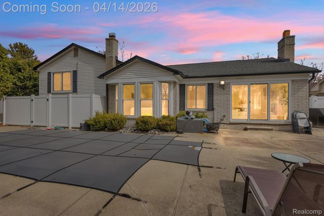 14549 Riverside Street, Livonia, MI 48154