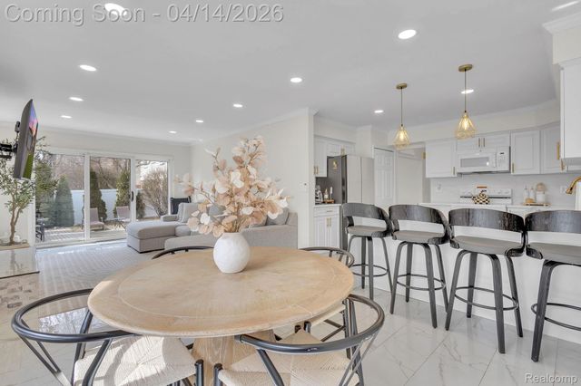 14549 Riverside Street, Livonia, MI 48154