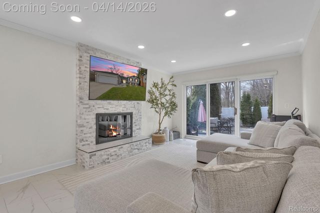 14549 Riverside Street, Livonia, MI 48154