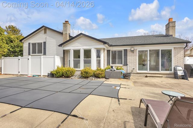 14549 Riverside Street, Livonia, MI 48154