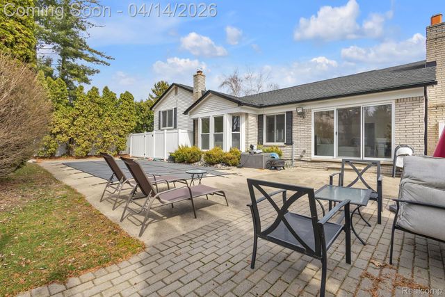 14549 Riverside Street, Livonia, MI 48154