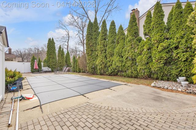14549 Riverside Street, Livonia, MI 48154
