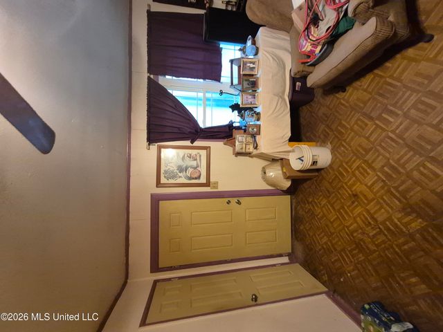 1503 Pecan Drive, Hattiesburg, MS 39401